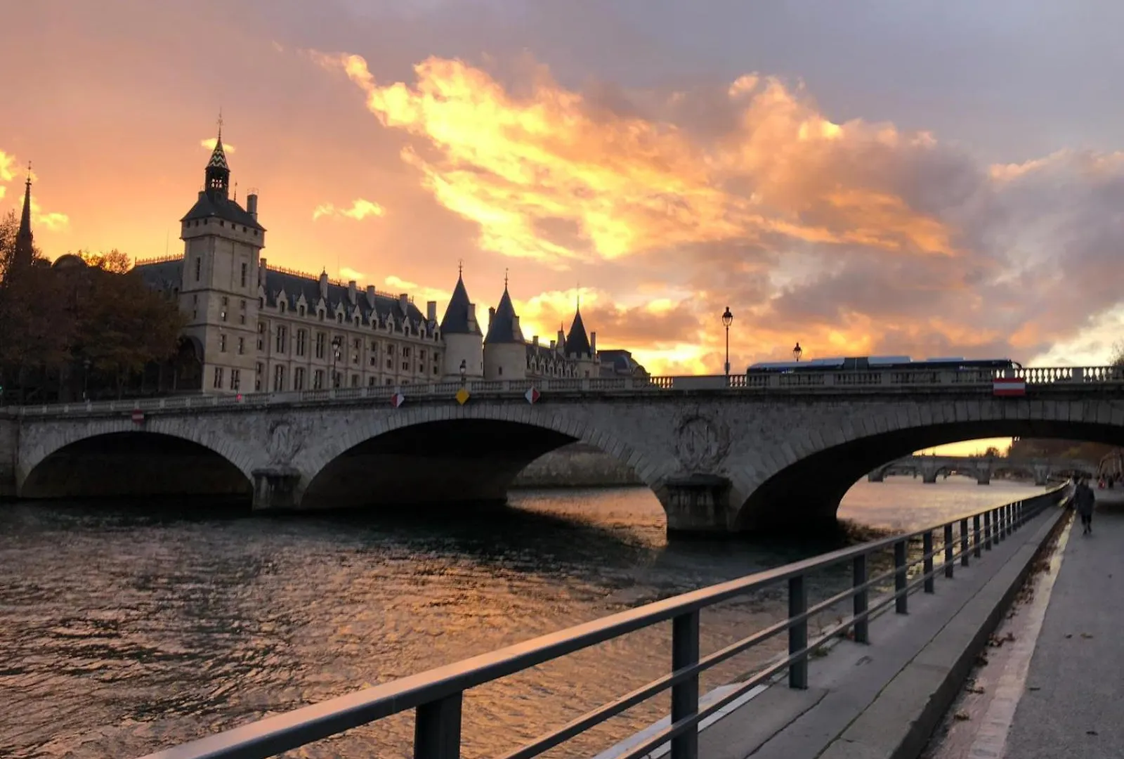 Lovely Flat On The Seine River Paris 0*,  France